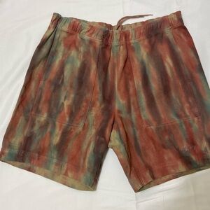 -STUSSY MEN’S DYED EASY SHORTS,RUST, LARGE.